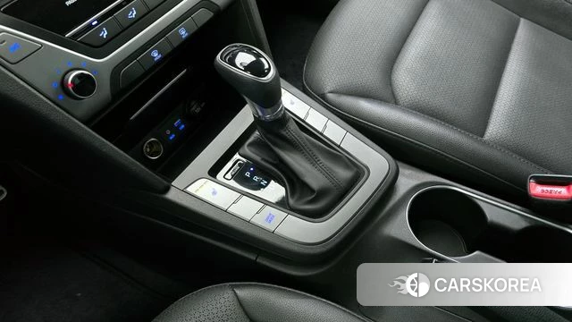 Hyundai Avante AD id 3899846 из Кореи 19