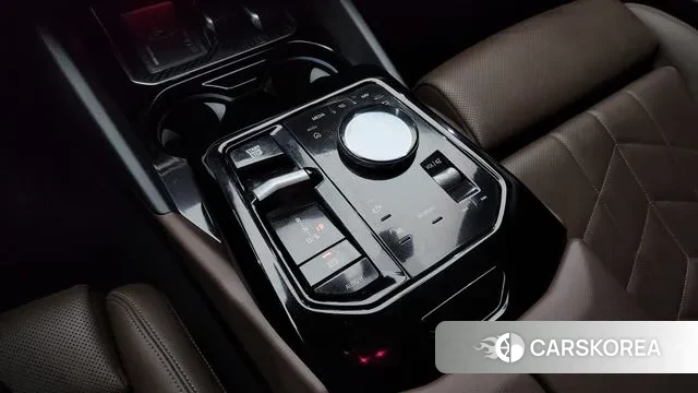 BMW 5 Series (G60) id 3462464 из Кореи 19