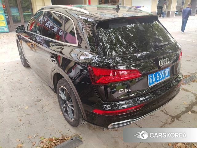 Audi Q5L id 4209607 из Китая 11