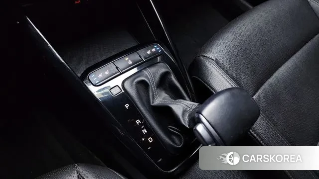 Kia Stonic id 3412989 из Кореи 19