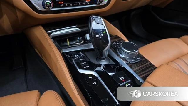 BMW 5 Series (G30) id 3965280 из Кореи 19