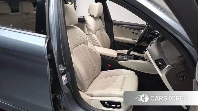 BMW 5 Series (G30) id 3039560 из Кореи 19