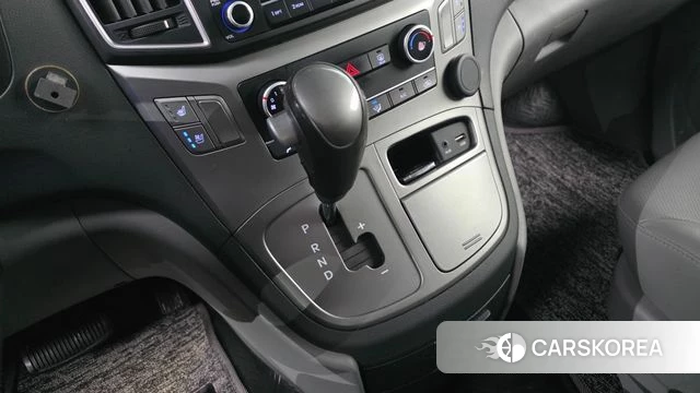 Hyundai The New Grand Starex id 3834763 из Кореи 19