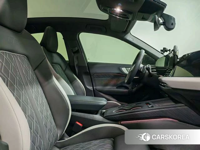 Audi A5L id 4313770 из Китая 16