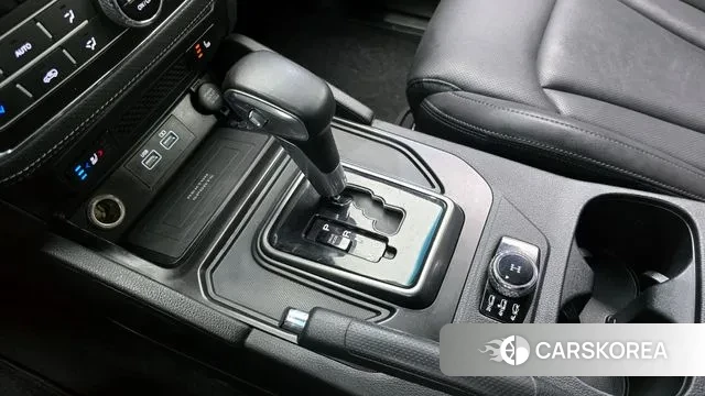 Ssangyong The New Rexton Sports Cannes id 3716765 из Кореи 19