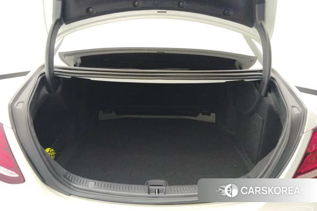 Mercedes-Benz E-class id 3810303 из Китая 16