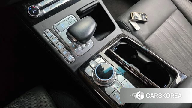 Genesis G90 id 3924716 из Кореи 19