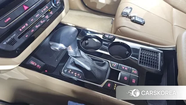 Kia The New Carnival id 3718343 из Кореи 19