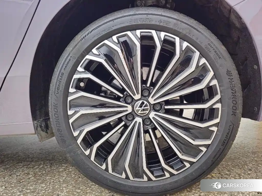 Volkswagen Passat id 4655043 из Китая 14