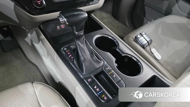Kia The New Carnival id 4728221 из Кореи 19