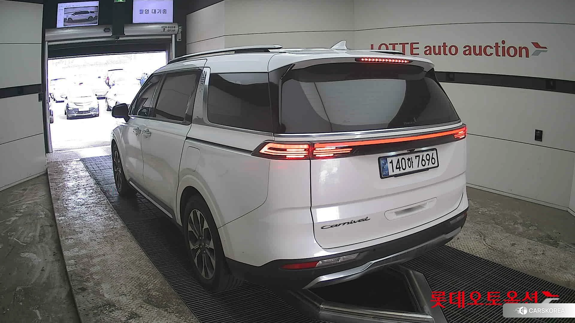 Kia Carnival id 3888395 из Кореи 35