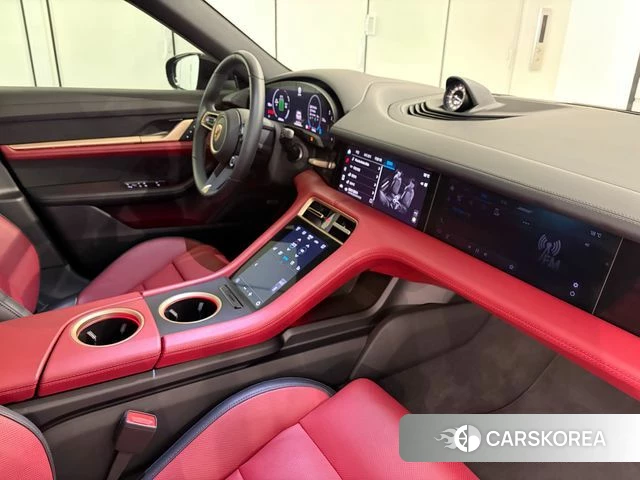 Porsche Taycan id 4194006 из Кореи 11