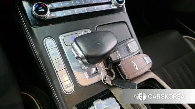 Genesis G90 id 3563078 из Кореи 19