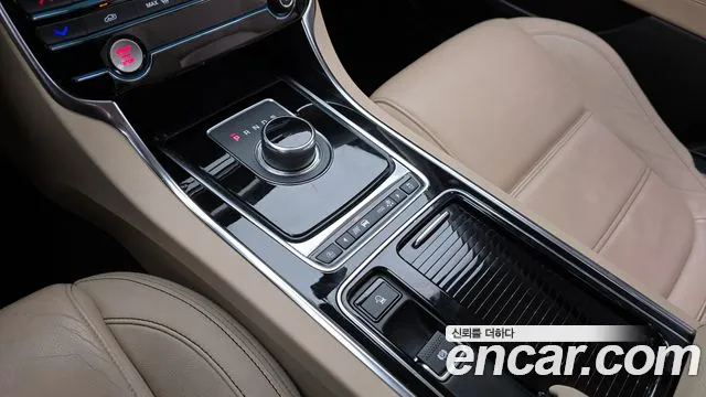 Jaguar XE id 2844980 из Кореи 19