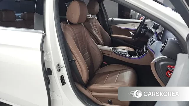 Mercedes-Benz E-Class W213 id 3567381 из Кореи 19