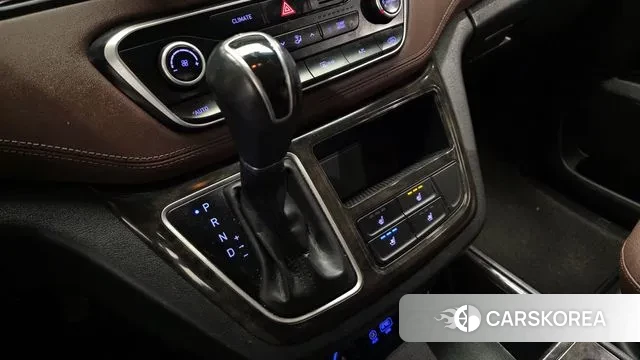 Hyundai The New Grand Starex id 3469318 из Кореи 19