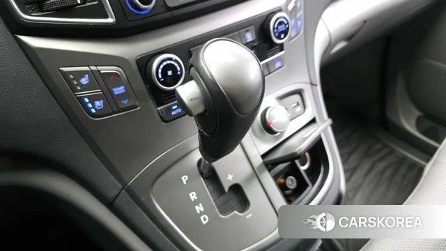 Hyundai The New Grand Starex id 4465619 из Кореи 18