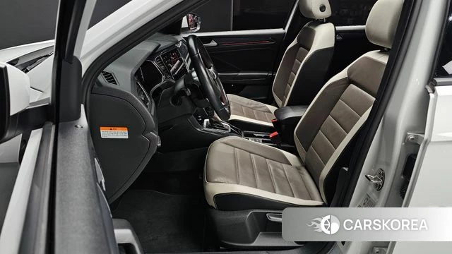 Volkswagen T-Roc id 4573411 из Кореи 32