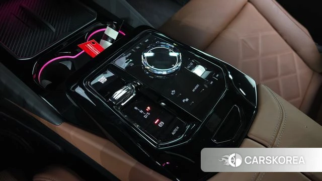 BMW 5 Series (G60) id 3952552 из Кореи 19