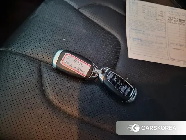 Hyundai Avante Hybrid (CN7) id 3483563 из Кореи 13