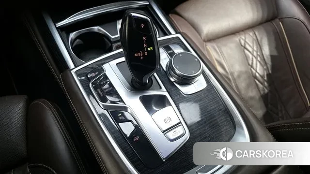 BMW 7 Series (G11) id 3612783 из Кореи 19