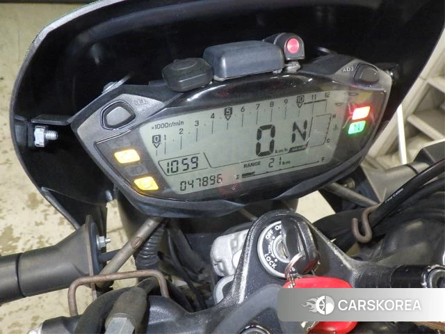 Suzuki SV650 id 3947163 из Японии 33