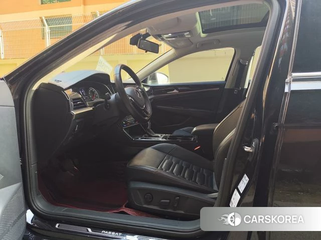 Volkswagen Passat id 4272676 из Китая 9