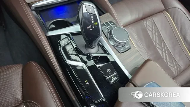 BMW 5 Series (G30) id 3362134 из Кореи 19