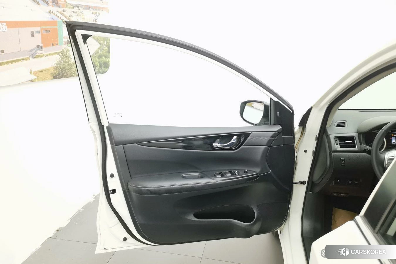 Nissan TIIDA id 4512804 из Китая 22