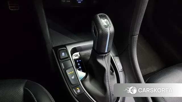 Hyundai Veloster (JS) id 3155936 из Кореи 19