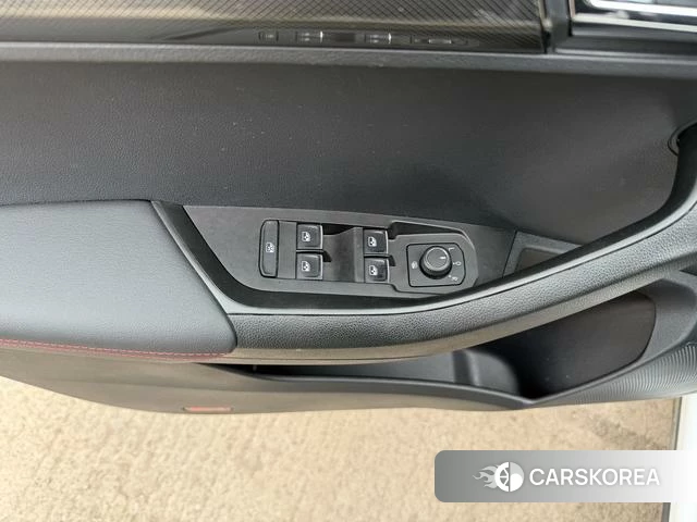 Skoda Krok id 4392128 из Китая 18