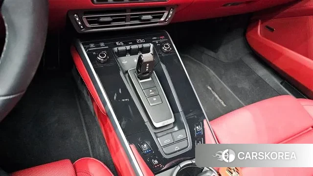 Porsche 911(992) id 3289568 из Кореи 19