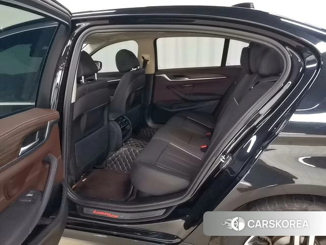 BMW 5 series PHEV id 4273307 из Китая 19