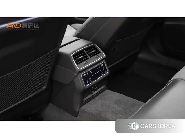 Audi A6L id 4328622 из Китая 9