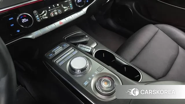 Genesis GV70 id 3788305 из Кореи 19