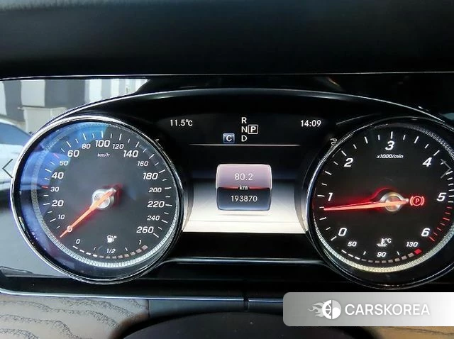 Mercedes-Benz E-Class W213 id 3880261 из Кореи 19