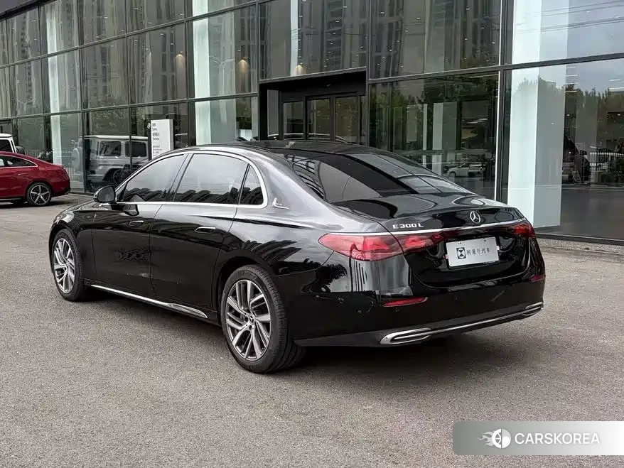 Mercedes-Benz E-Class id 4681128 из Китая 14