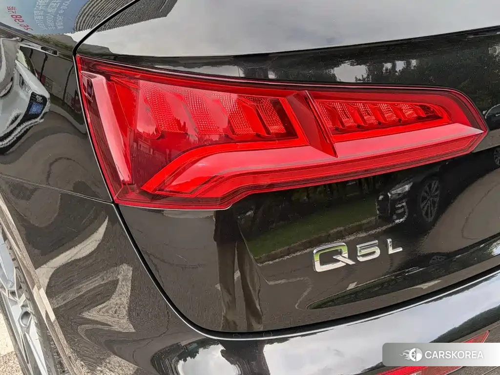 Audi Q5L id 4600834 из Китая 29