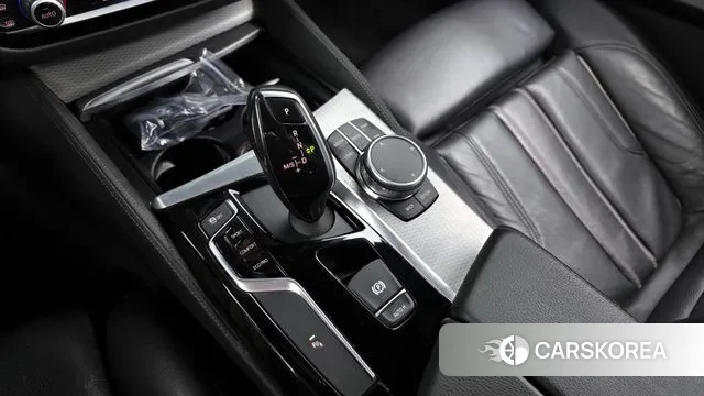 BMW 5 Series (G30) id 3449850 из Кореи 19