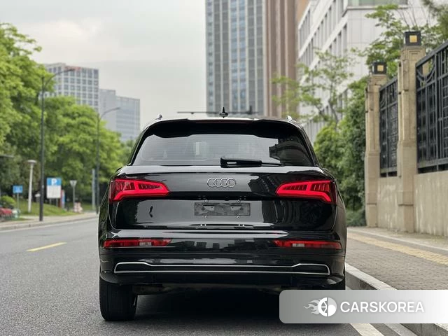 Audi Q5L id 4275627 из Китая 17