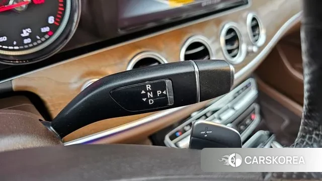 Mercedes-Benz E-Class W213 id 3636788 из Кореи 19