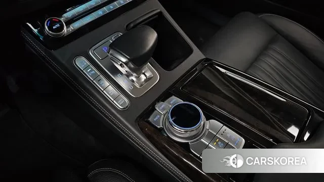 Genesis G90 id 3718522 из Кореи 19