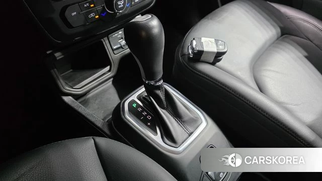 Jeep Renegade id 4574480 из Кореи 29