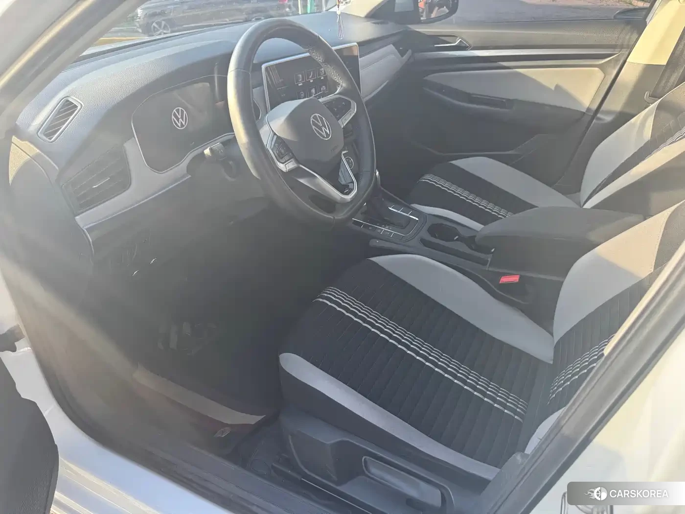 Volkswagen Bora id 4644562 из Китая 13