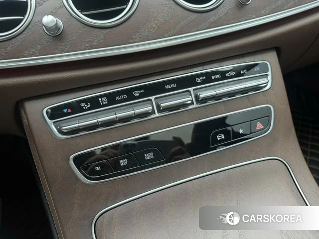 Mercedes-Benz E-class id 4264953 из Китая 23
