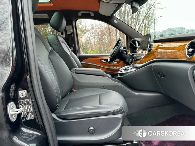 Mercedes-Benz V-class id 4212648 из Китая 21