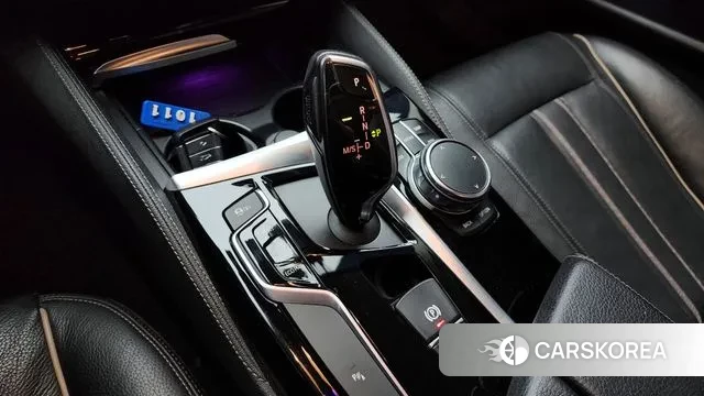 BMW 5 Series (G30) id 3391505 из Кореи 19