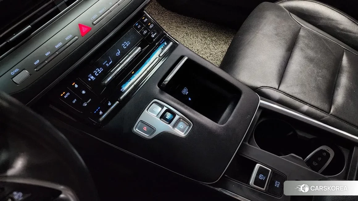 Hyundai The New Grandeur IG id 1980962 из Кореи 19