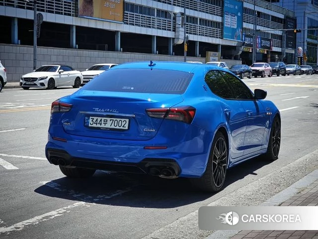 Maserati Ghibli id 4396207 из Кореи 19