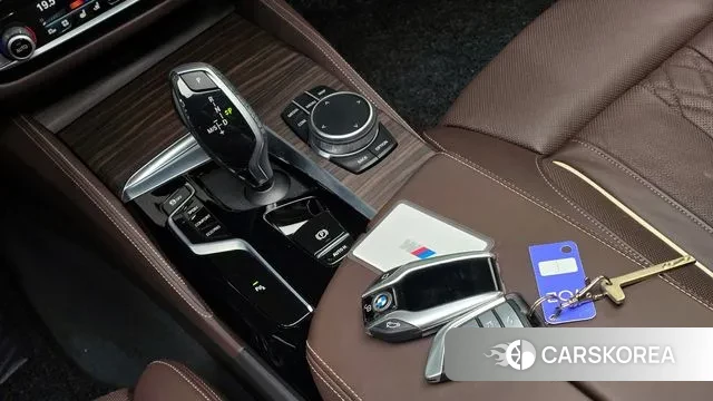 BMW 5 Series (G30) id 3727589 из Кореи 19